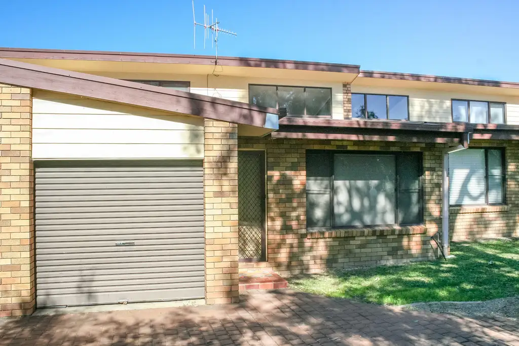 Main view of Homely unit listing, 2/32 Robertson Street, Mudgee NSW 2850