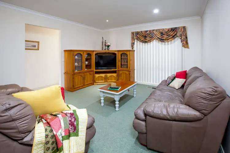 Third view of Homely house listing, 7 Berkeley Close, Wodonga VIC 3690