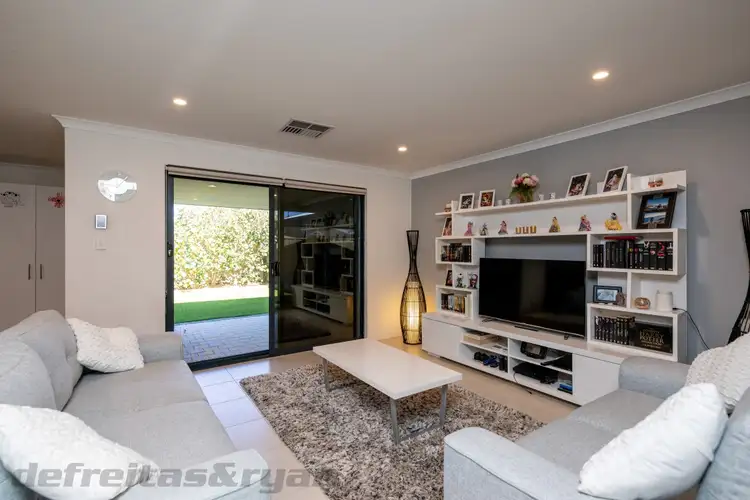 26 Winnipeg Terrace, Wanneroo WA 6065