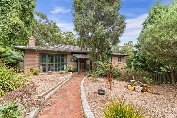 8 Allan Place, Darlington WA 6070