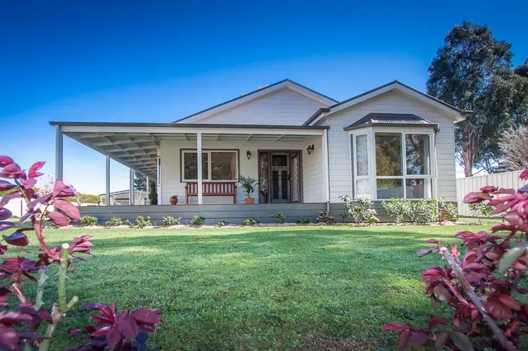 5A Trentham Road, Tylden VIC 3444