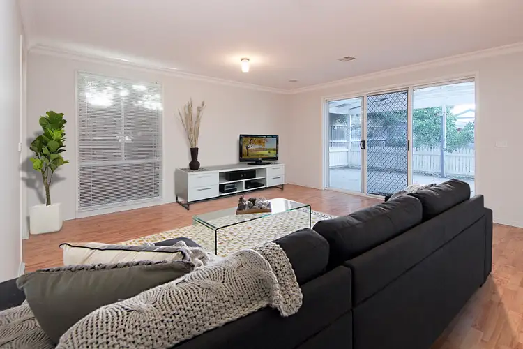 Fifth view of Homely house listing, 2 Marabou Close, Narre Warren South VIC 3805