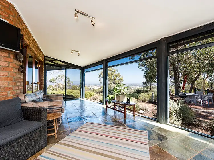 23 Forrington Heights, Waroona WA 6215