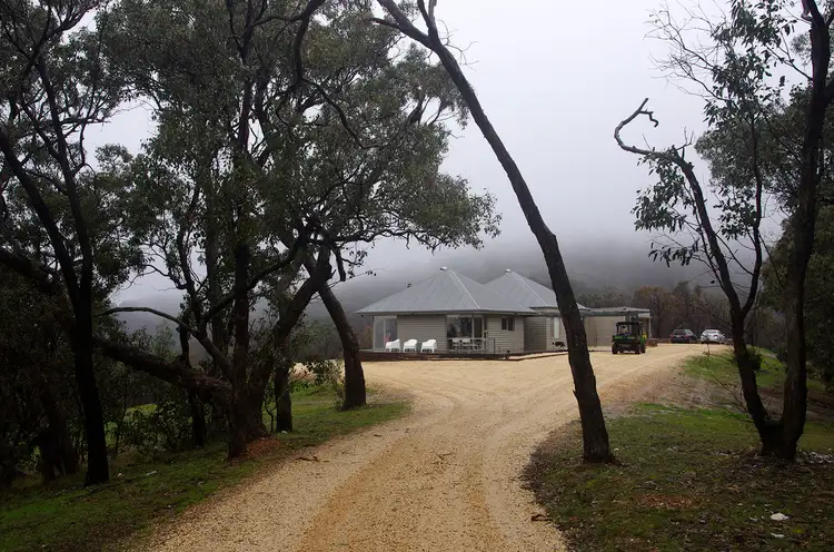 239 McAdams Lane, Moonambel VIC 3478