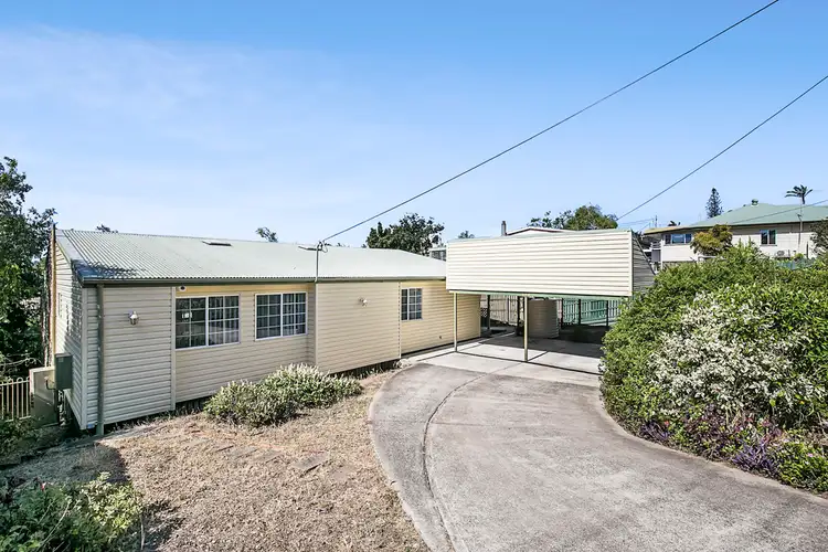 11 PRIMROSE PARADE, Wynnum QLD 4178