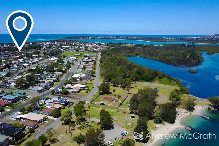Second view of Homely house listing, 10 Tofino Close, Pelican NSW 2281