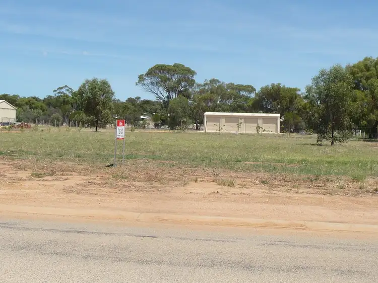 223 Avon Terrace, York WA 6302