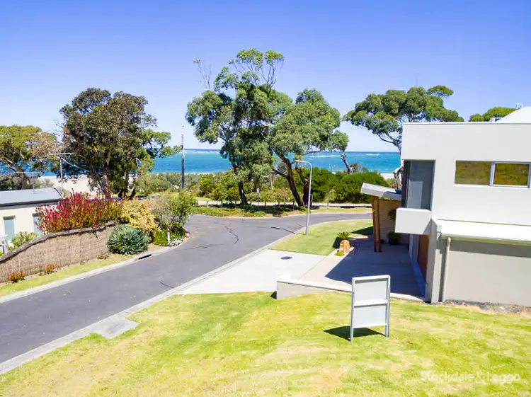 2 Miller Terrace, Inverloch VIC 3996