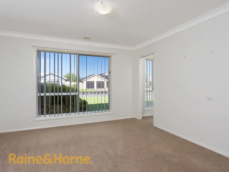 Fifth view of Homely house listing, 10 Yoogali Street, Glenfield Park NSW 2650