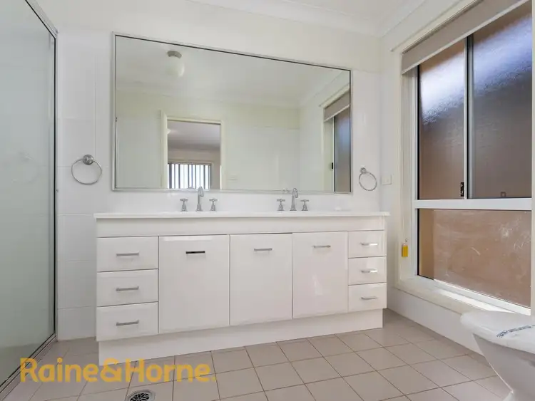 Sixth view of Homely house listing, 10 Yoogali Street, Glenfield Park NSW 2650