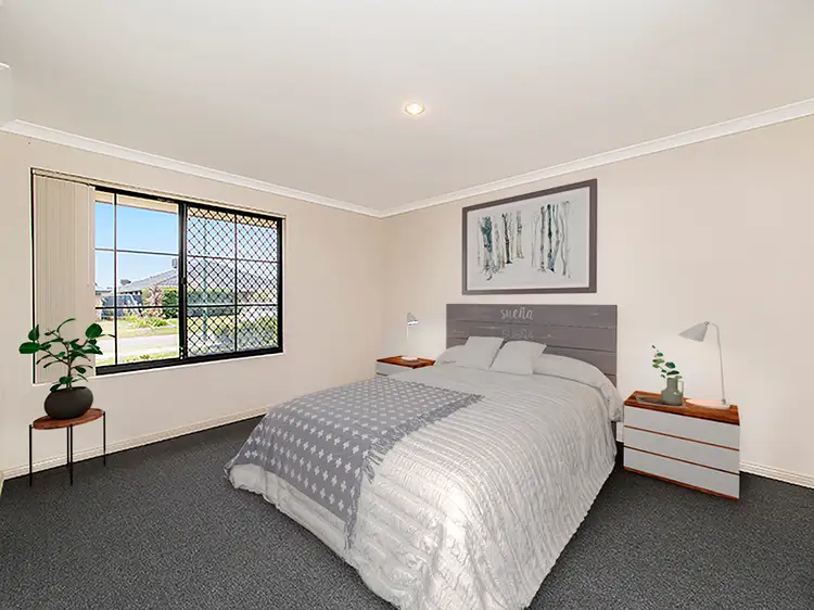 15 Silverpan Way, Byford WA 6122