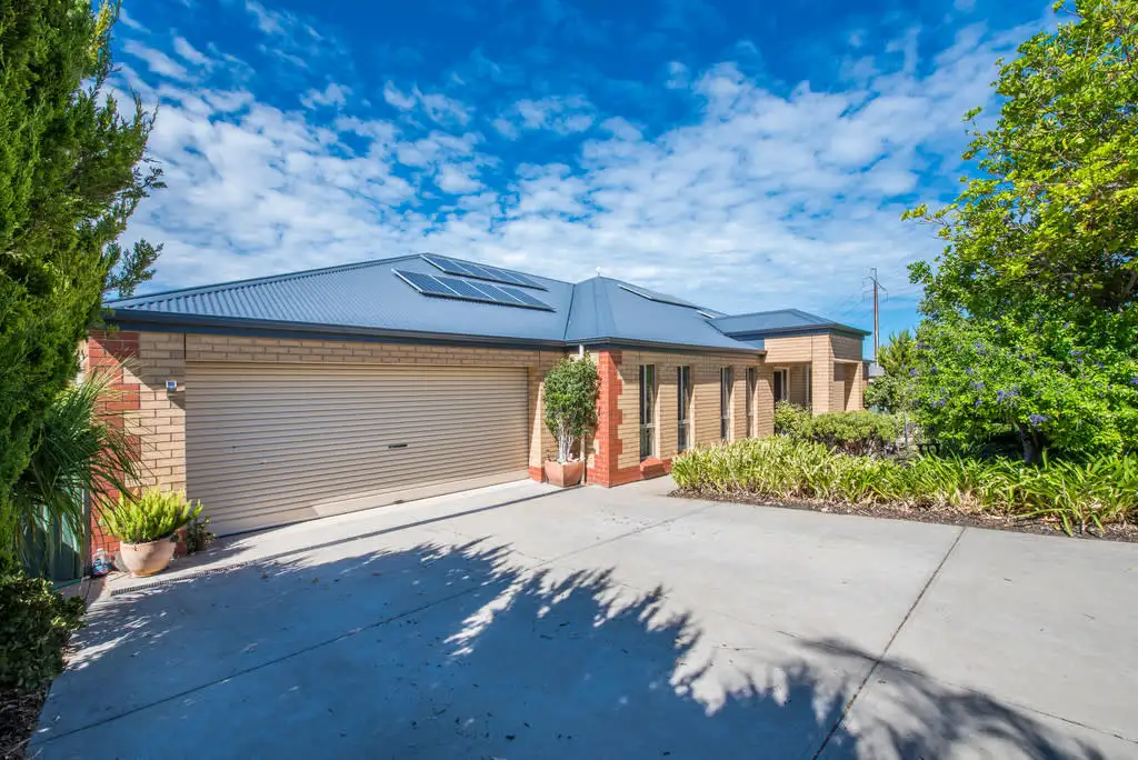 Main view of Homely house listing, 10 Erebus Glen, Hallett Cove SA 5158