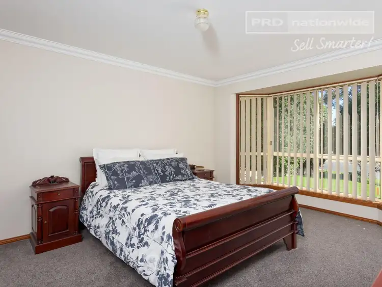 Fifth view of Homely house listing, 12 Delvin Place, Kooringal NSW 2650