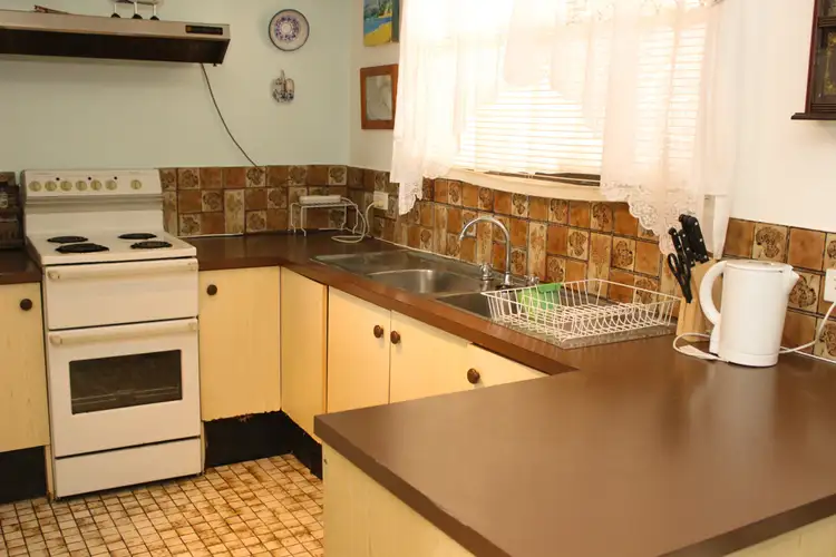 Sixth view of Homely unit listing, 1/83 QUEEN STREET, Southport QLD 4215