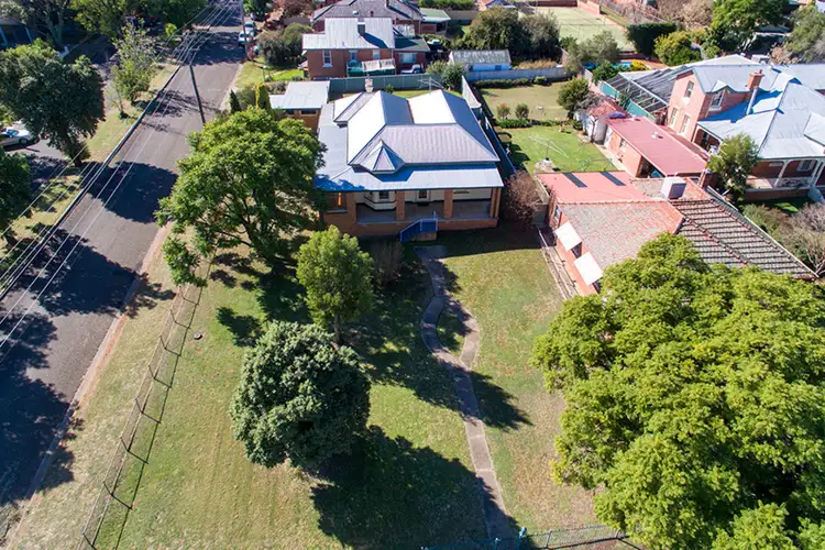 66 Upper Street, Tamworth NSW 2340
