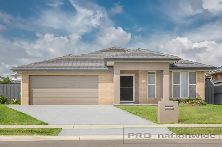 17 Billabong Pde, Chisholm NSW 2322