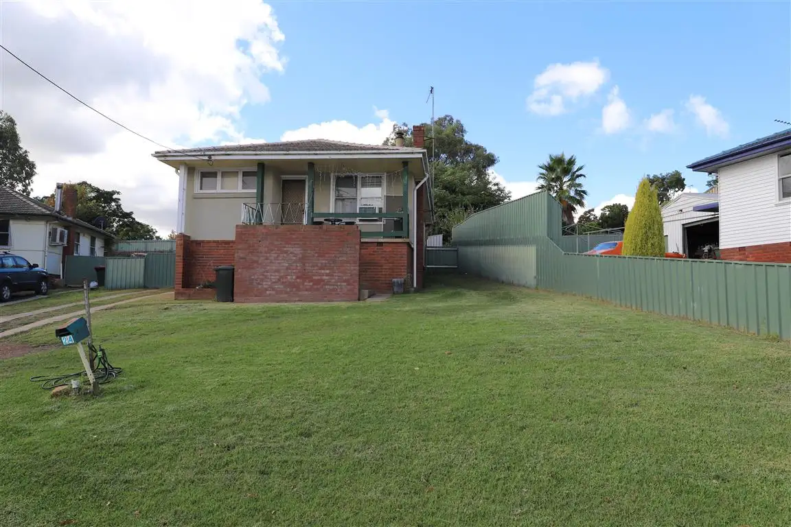 Main view of Homely house listing, 24 Dalhunty Street, Tumut NSW 2720