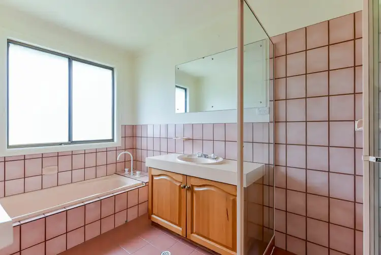 Fourth view of Homely house listing, 18-20 Lancing Court, Huntfield Heights SA 5163
