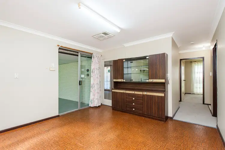 Seventh view of Homely house listing, 7 Sapling Way, Camillo WA 6111
