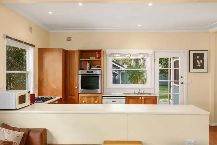 Fourth view of Homely house listing, 31 Emerald Avenue, Pearl Beach NSW 2256