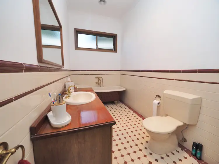 Fifth view of Homely house listing, 1 Barkly Street, Ararat VIC 3377