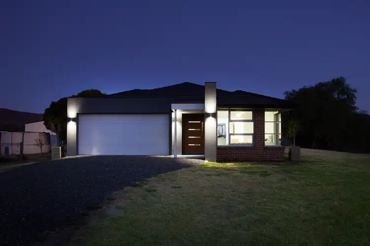 2 Singleton St, Broke NSW 2330