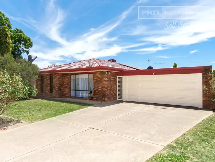 13 Undurra Drive, Glenfield Park NSW 2650