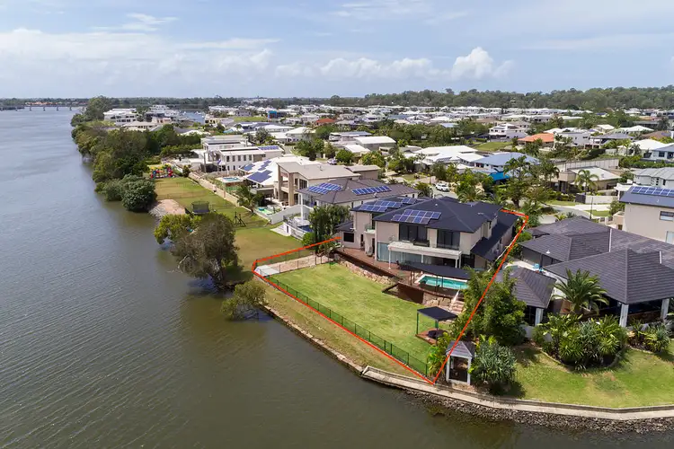 26 North Bank Court, Helensvale QLD 4212