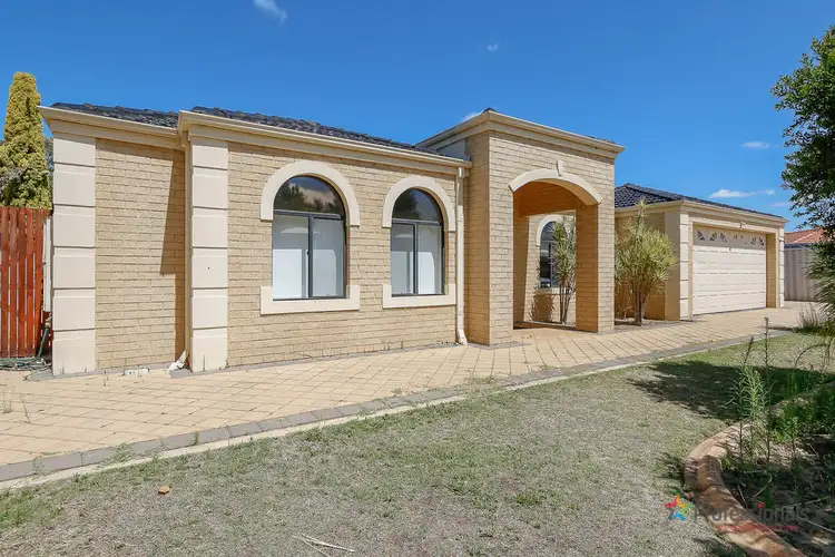 71 Aylesford Drive, Marangaroo WA 6064