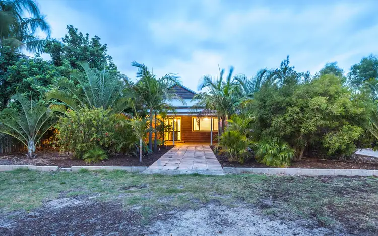 82 Crandon Street, Gosnells WA 6110