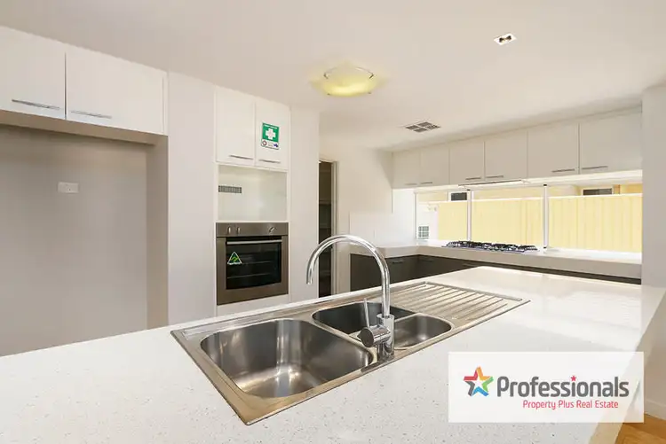 Sixth view of Homely house listing, 10 Panther Elbow, Southern River WA 6110
