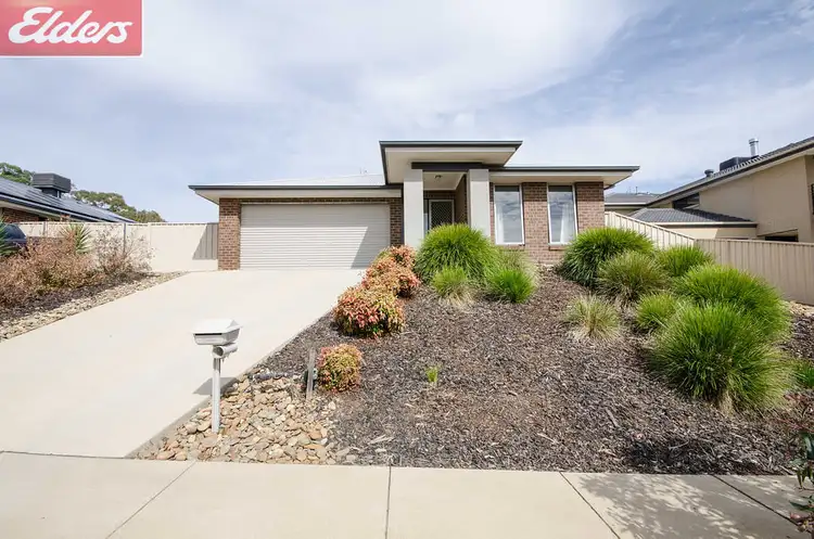 Main view of Homely house listing, 5 Newland Street, Wodonga VIC 3690