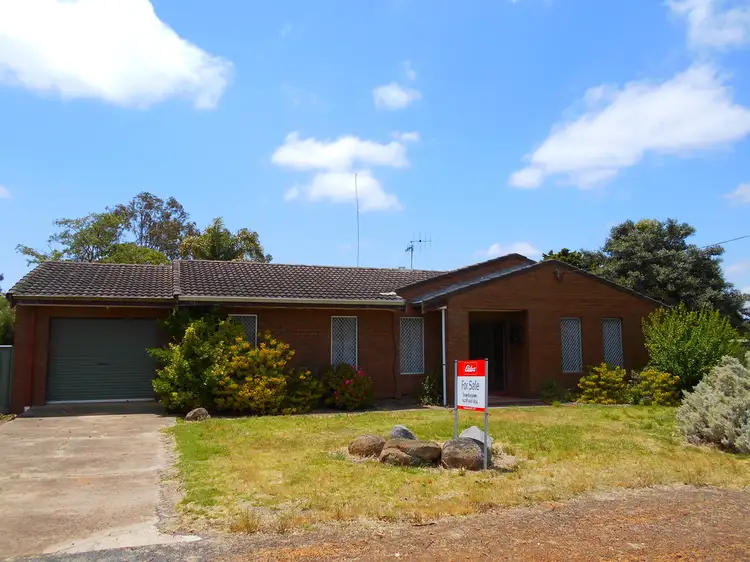 54 Amherst Street, Katanning WA 6317