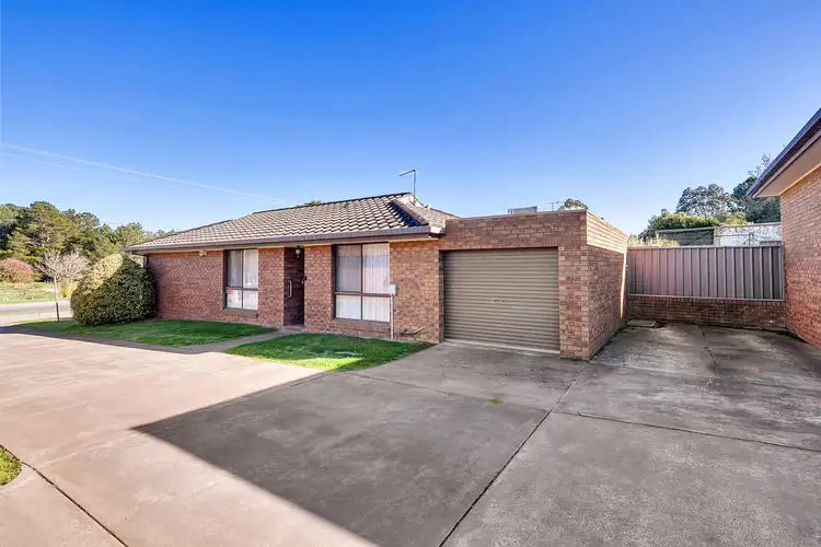 2/27 Clunes Road, Creswick VIC 3363