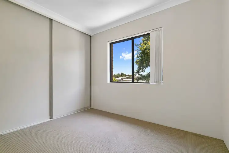 Sixth view of Homely apartment listing, 4/44 Brighton Road, Highgate Hill QLD 4101