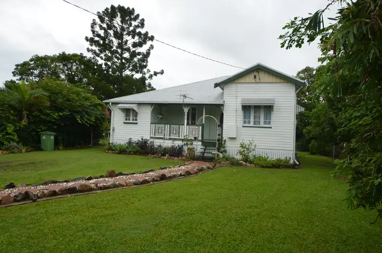 166 McIntyre Street, Calen QLD 4798