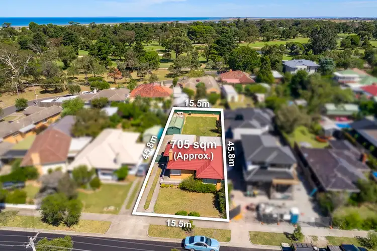 7 Cobham Street, Altona VIC 3018