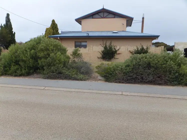 13 Canning Blvd, Hopetoun WA 6348