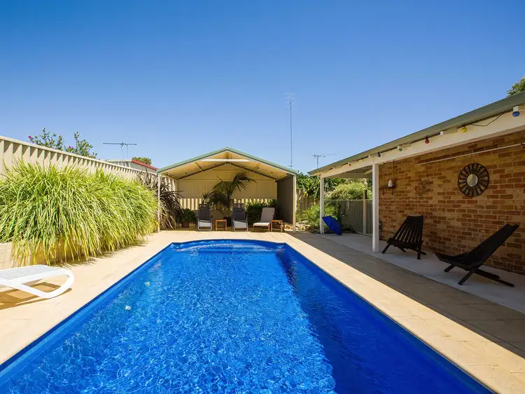33 St Peters Green, College Grove WA 6230