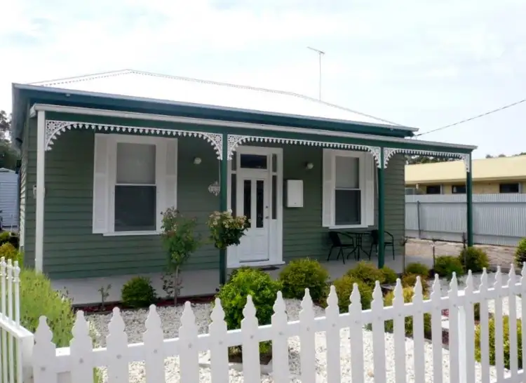 7 Duncan Street, Warracknabeal VIC 3393