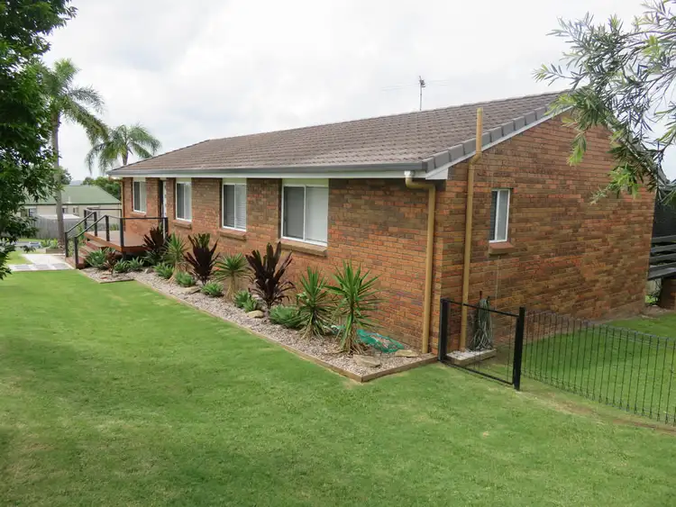 1 Buckley Street, Edens Landing QLD 4207