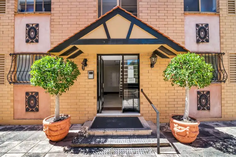 12/27 Trevelyan Street