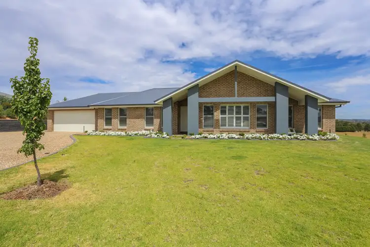 6 Vista Place, White Rock NSW 2795