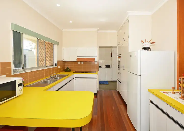 Seventh view of Homely house listing, 10 Parraweena Court, Point Vernon QLD 4655