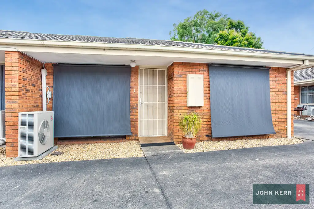 Main view of Homely unit listing, 2/8 Hyland Street, Moe VIC 3825