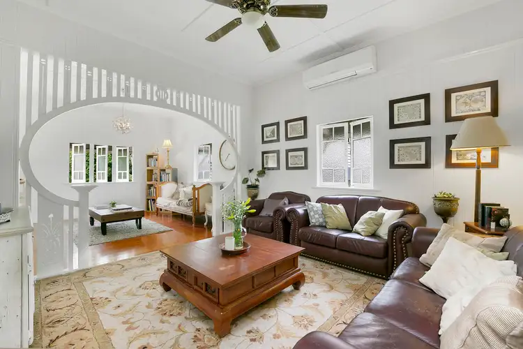 401 BENNETTS ROAD, Norman Park QLD 4170