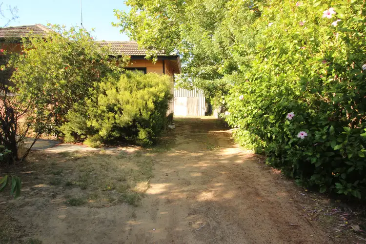 15 Fitzpatrick  Street, Waroona WA 6215