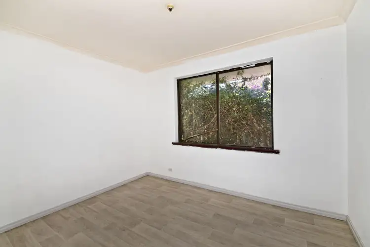 Sixth view of Homely house listing, 1 Bardoc Court, Hillman WA 6168
