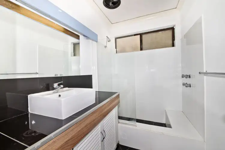 Seventh view of Homely house listing, 1 Bardoc Court, Hillman WA 6168