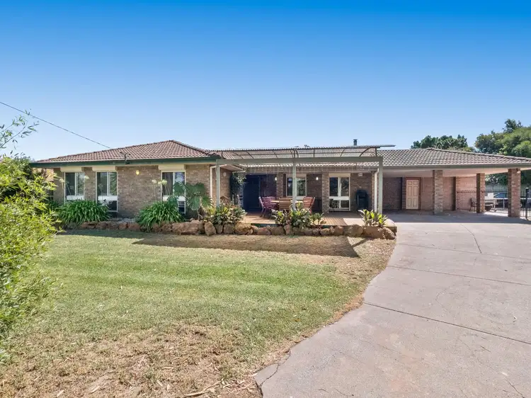 11 Plume Court, Lesmurdie WA 6076